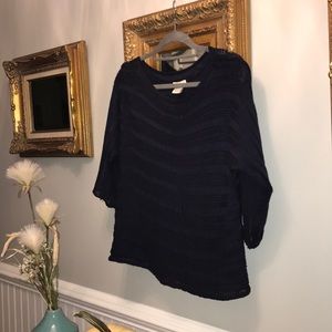 Navy knit sweater, 3/4 sleeves.